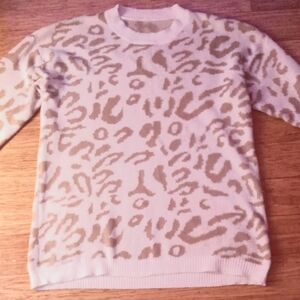 Vestidos Leppard Print Chic Sweater - Size Small - Oversized Fit